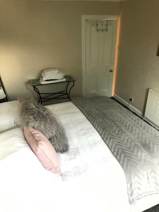 “A Wee Pad In Dunfermline” Apartment Bagian luar foto
