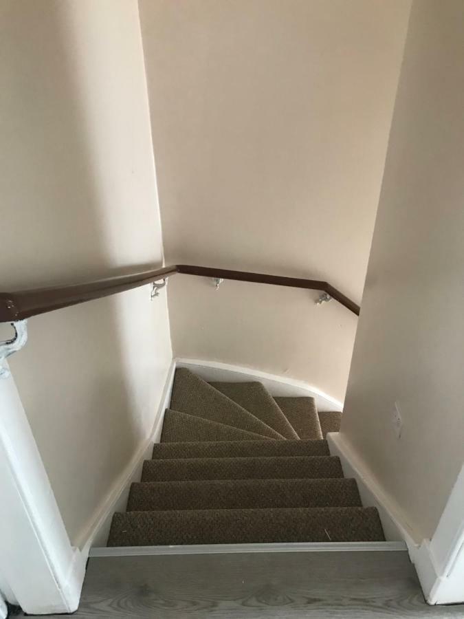 “A Wee Pad In Dunfermline” Apartment Bagian luar foto