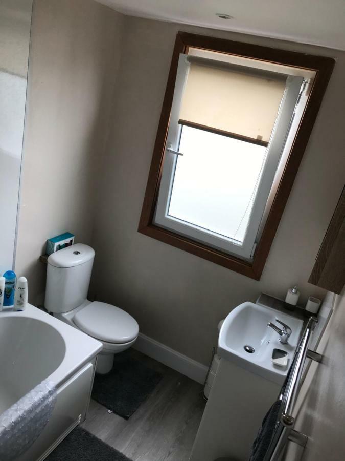 “A Wee Pad In Dunfermline” Apartment Bagian luar foto