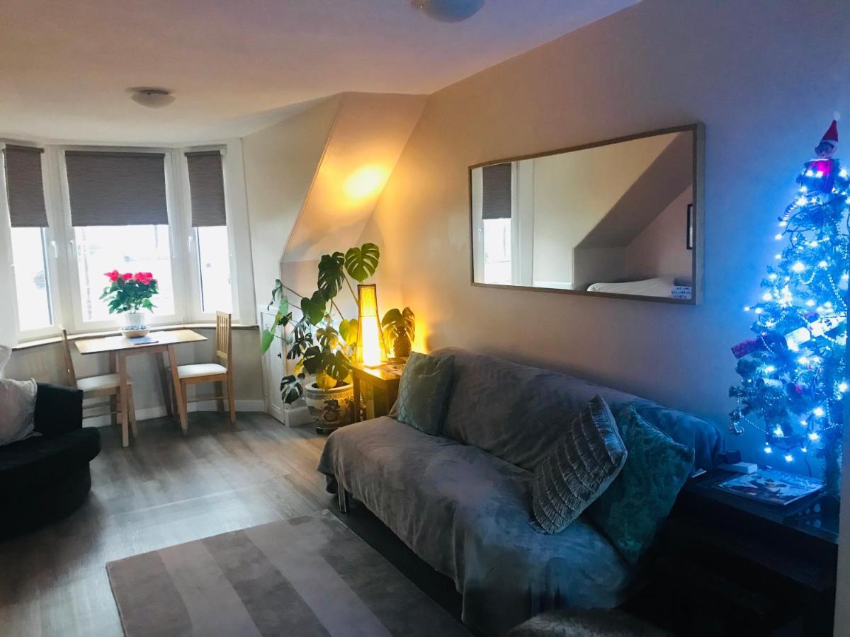 “A Wee Pad In Dunfermline” Apartment Bagian luar foto
